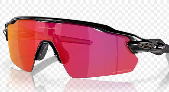 Oakley &ndash; inovāciju līderis saulesbrillēs un sporta ekipējumā Latvijā