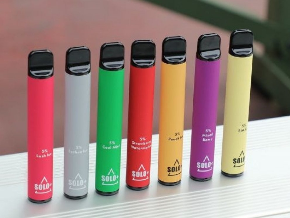 Solo Plus 2800 Puffs Vape - zemeņu gvajava: Tropu baudījums Latvijas veipingu cienītājiem